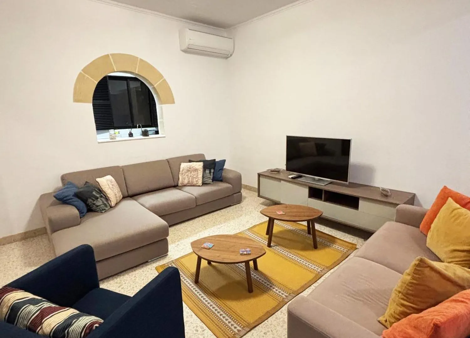 Sliema Sea Side Large Apartment