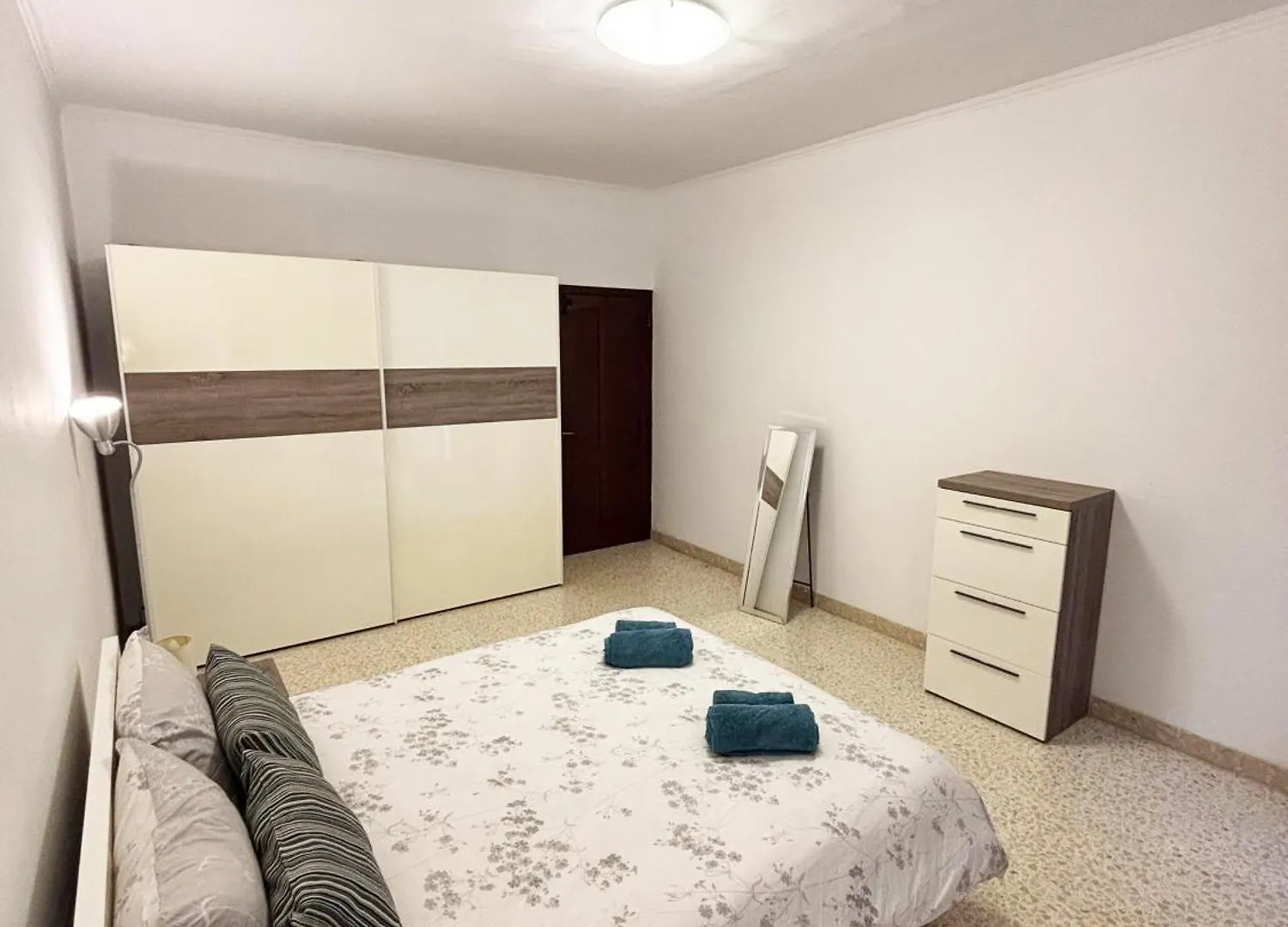 Sliema Sea Side Large Apartment