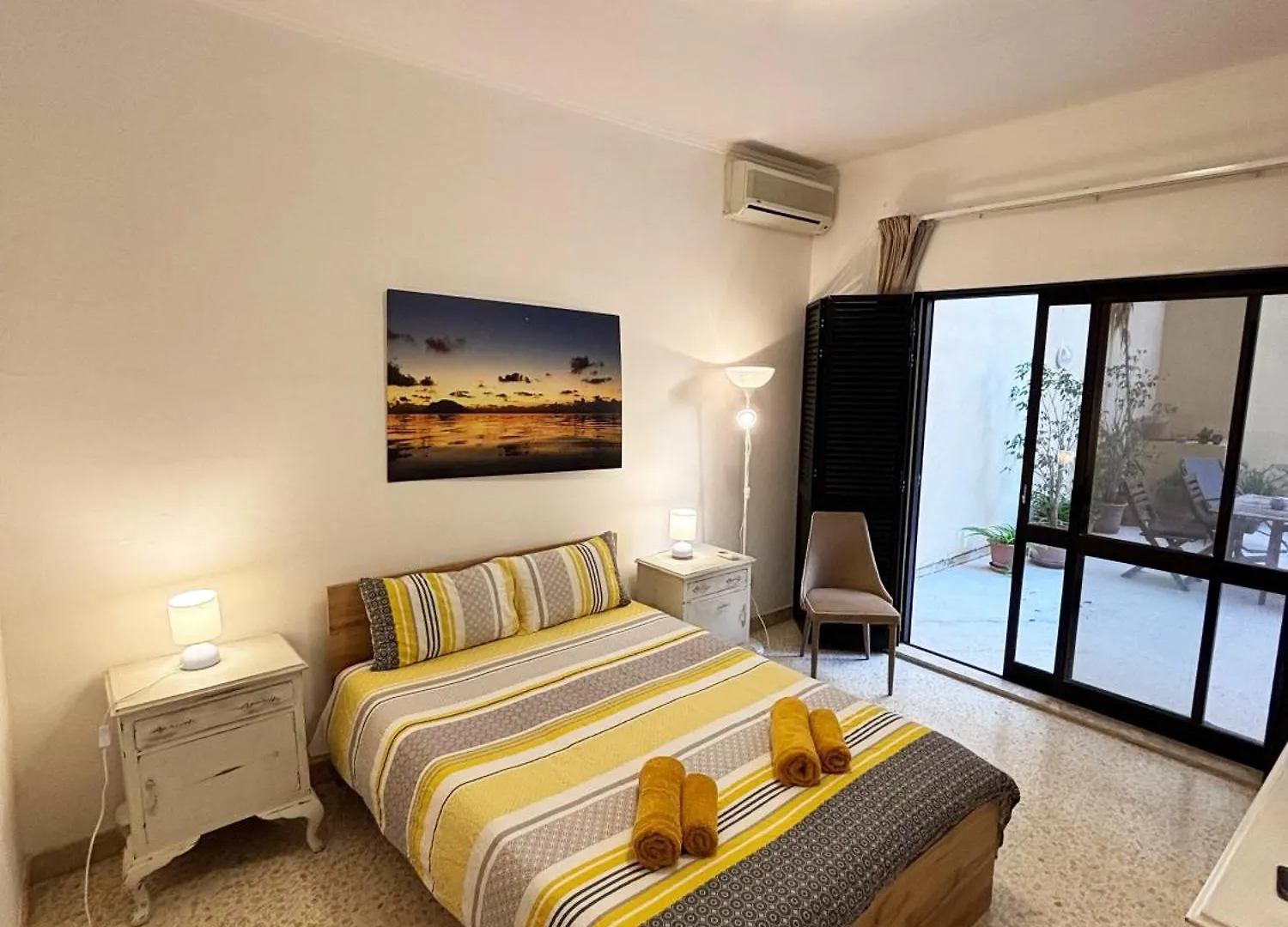 Sliema Sea Side Large Apartment