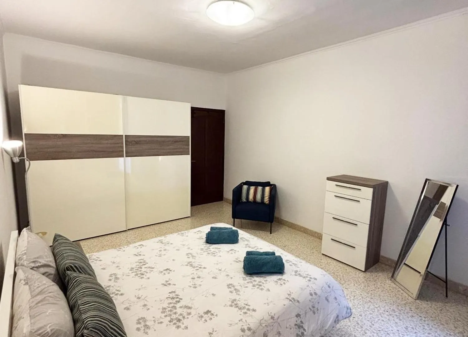 Sliema Sea Side Large Apartment